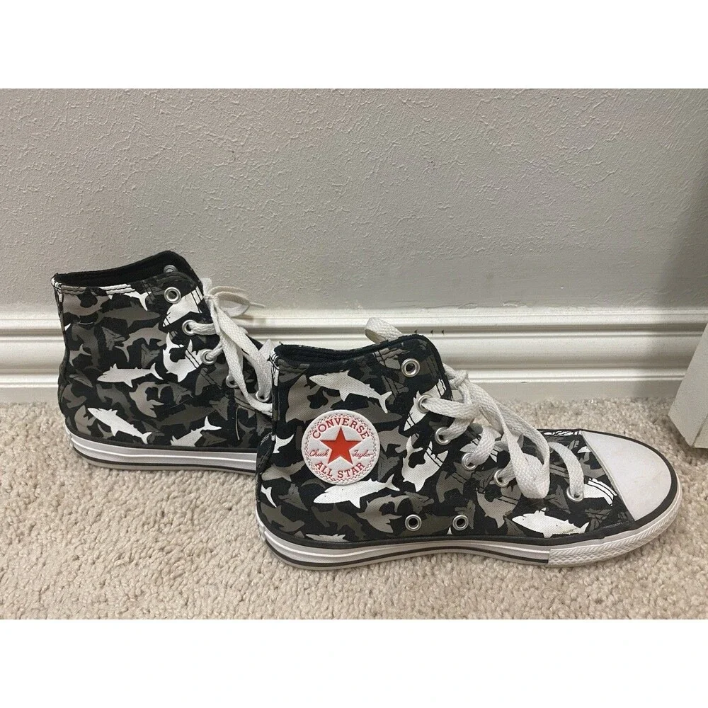 Converse Hi Top Shark Bite Black Red Junior Kids Casual Shoes Youth Size 3